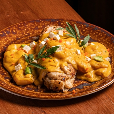 Picante de Camarones sobre Tacu Tacu Pallares