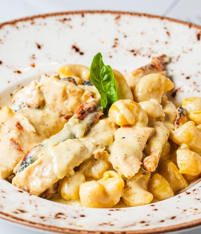 Rigatoni con Pollo