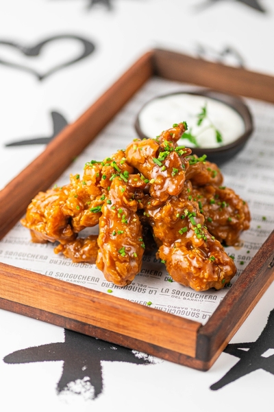 Fake Wings Neoyorkinas