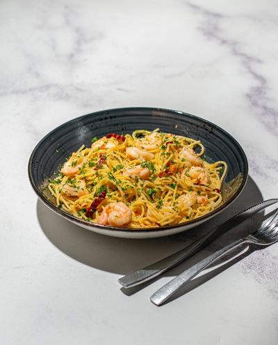 Spaghetti al Ajillo con Camarones