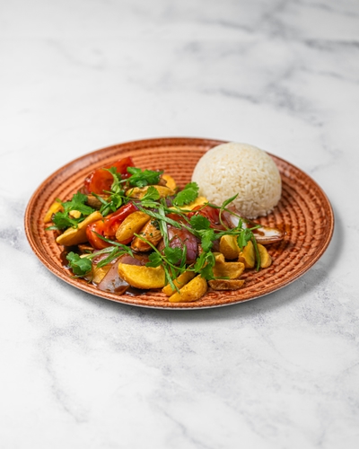 Saltado Criollo de Pollo