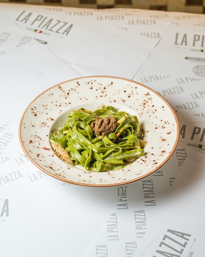 Tagliatelle de Spinaci Al Carciofi